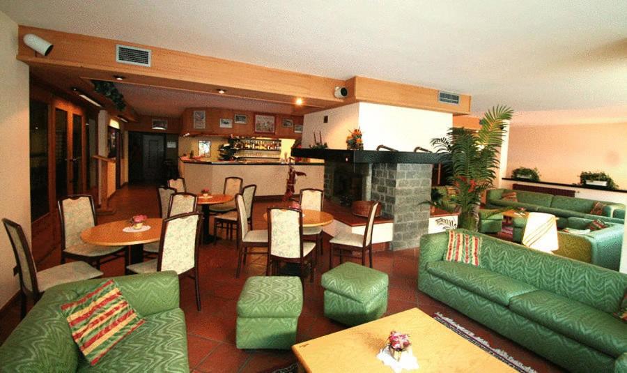Hotel Santa Caterina سانتا كاترينا فالفورفا المظهر الخارجي الصورة