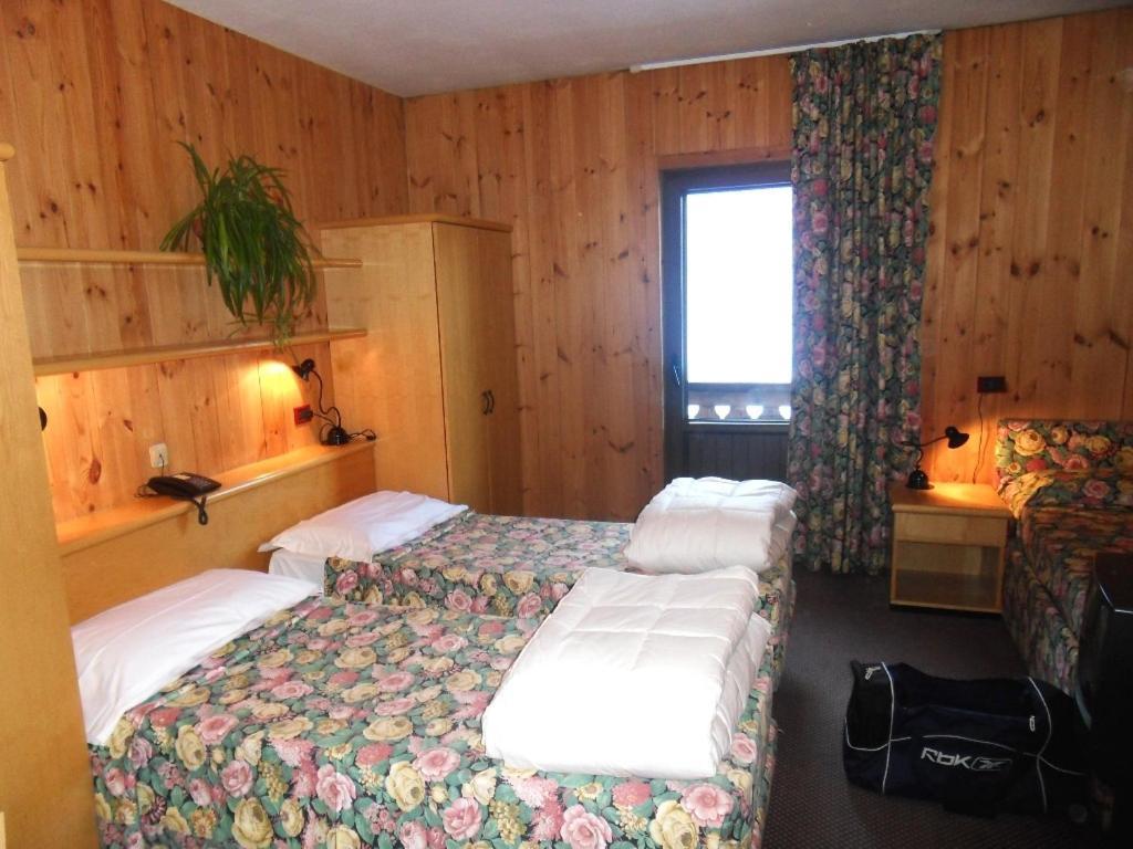 Hotel Santa Caterina سانتا كاترينا فالفورفا المظهر الخارجي الصورة