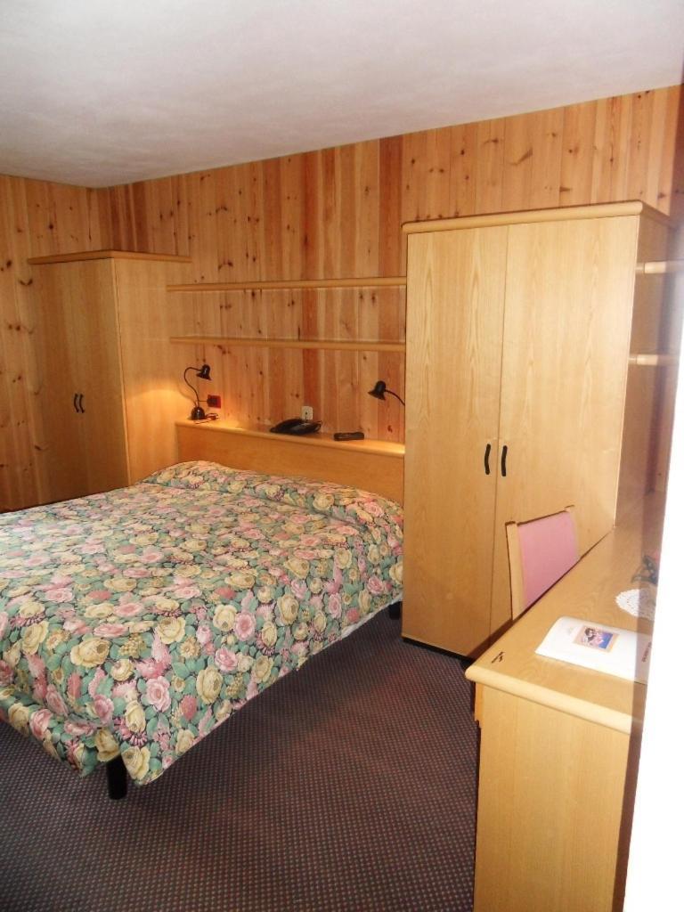 Hotel Santa Caterina سانتا كاترينا فالفورفا المظهر الخارجي الصورة