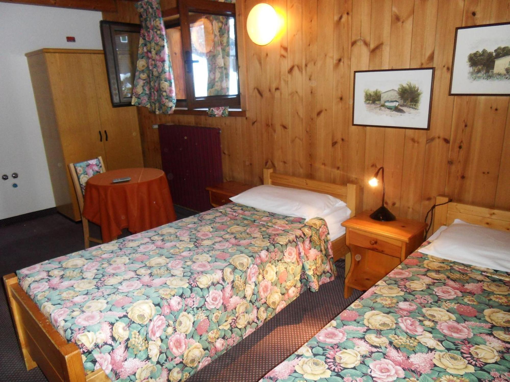 Hotel Santa Caterina سانتا كاترينا فالفورفا المظهر الخارجي الصورة