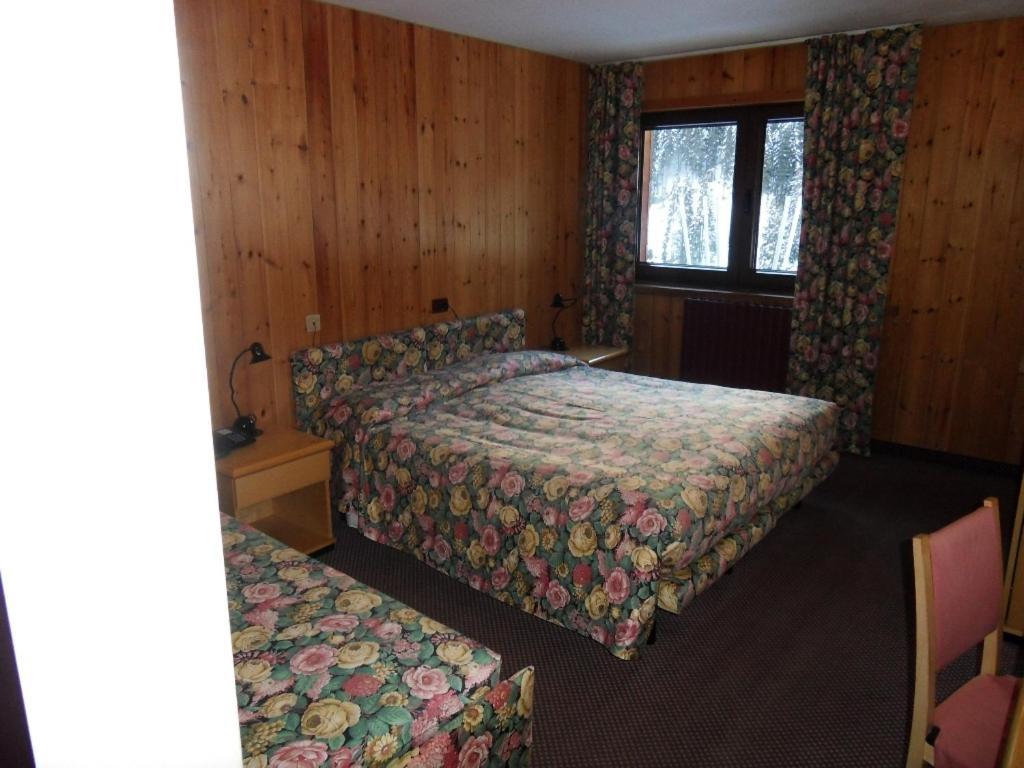 Hotel Santa Caterina سانتا كاترينا فالفورفا الغرفة الصورة