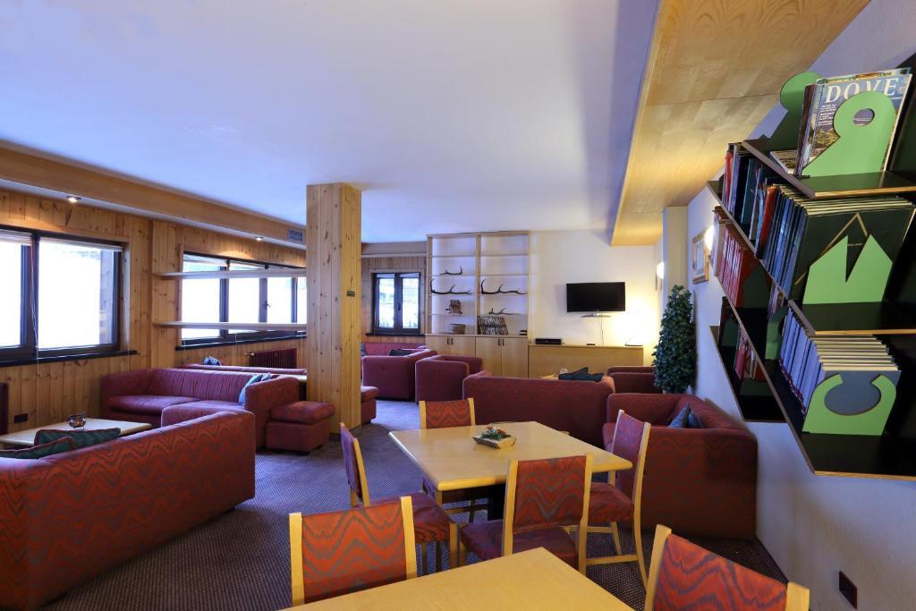Hotel Santa Caterina سانتا كاترينا فالفورفا المظهر الخارجي الصورة