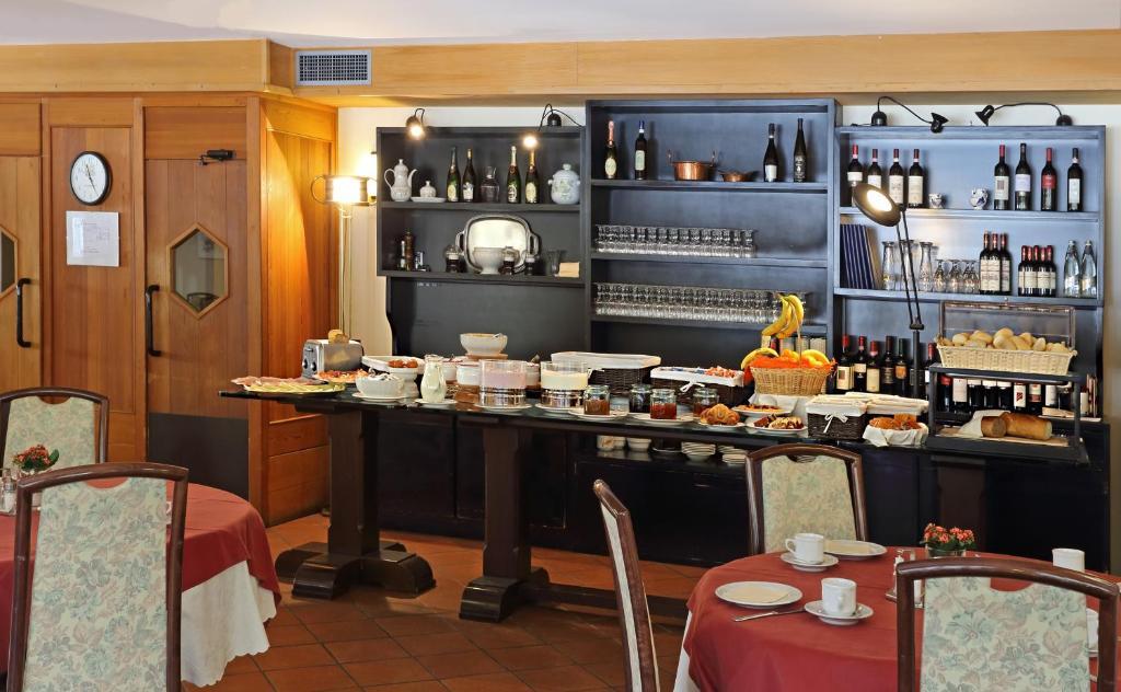Hotel Santa Caterina سانتا كاترينا فالفورفا المظهر الخارجي الصورة