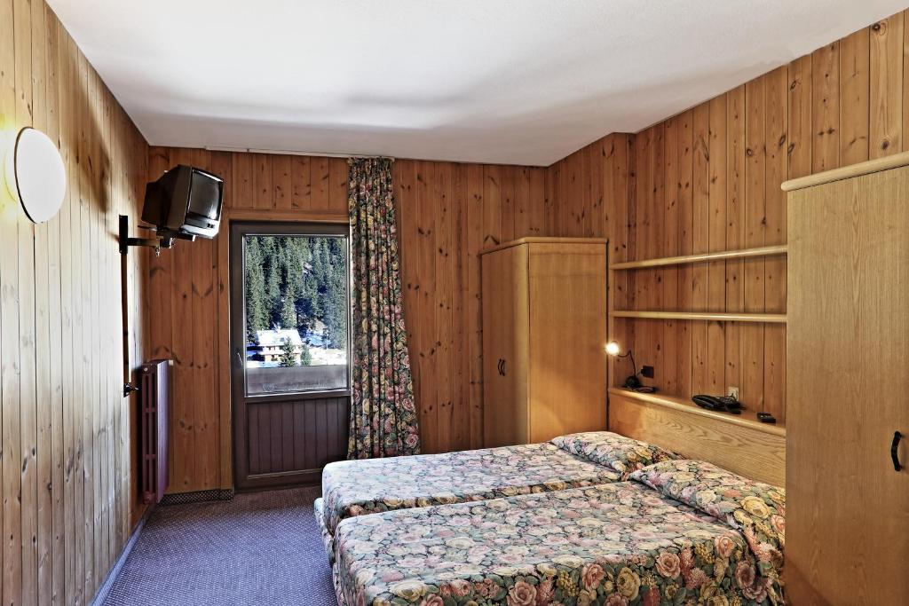 Hotel Santa Caterina سانتا كاترينا فالفورفا المظهر الخارجي الصورة