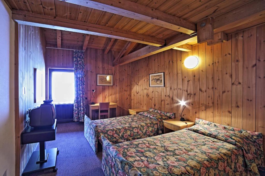 Hotel Santa Caterina سانتا كاترينا فالفورفا المظهر الخارجي الصورة