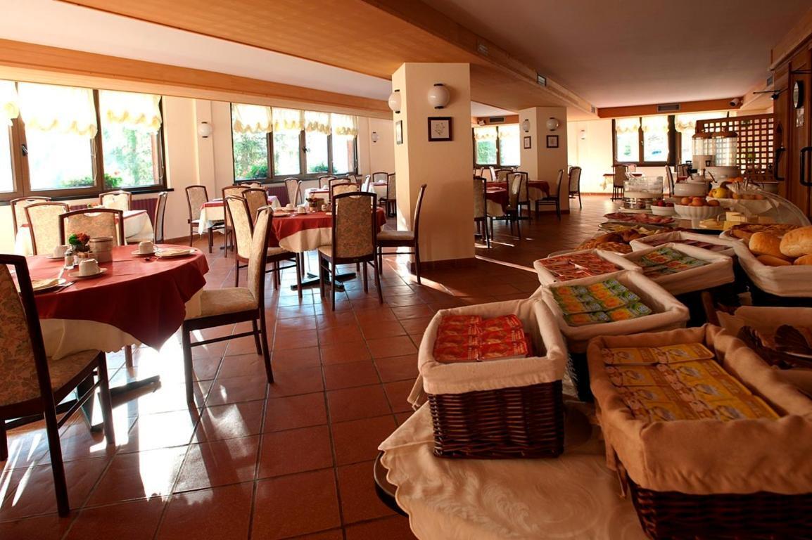 Hotel Santa Caterina سانتا كاترينا فالفورفا المظهر الخارجي الصورة