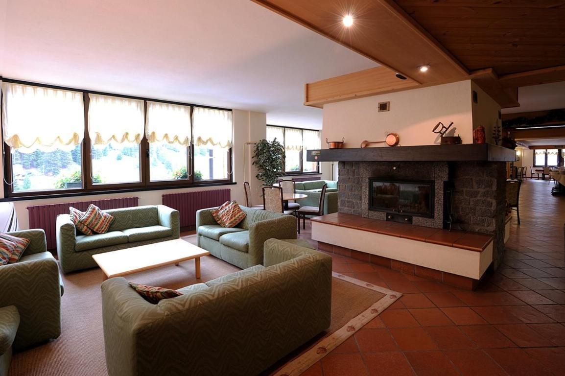 Hotel Santa Caterina سانتا كاترينا فالفورفا المظهر الخارجي الصورة